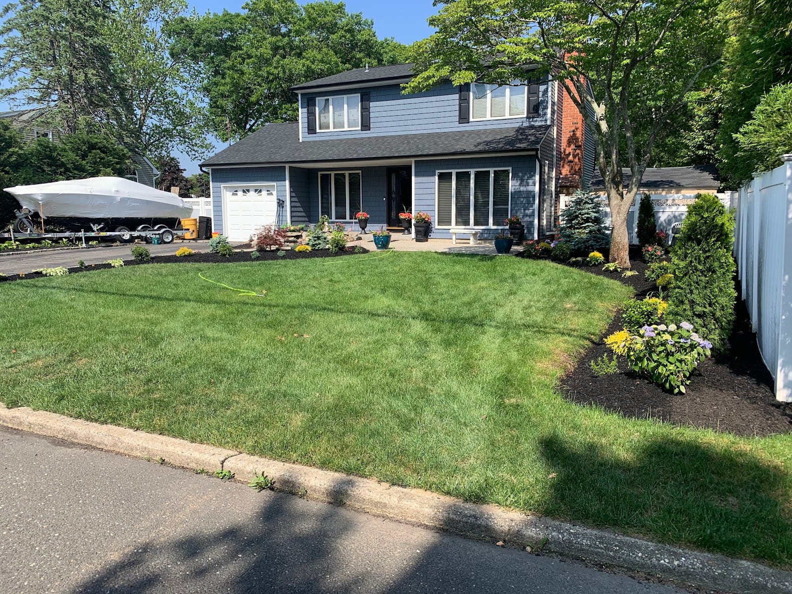 Honest Property & Landscape, photo 2