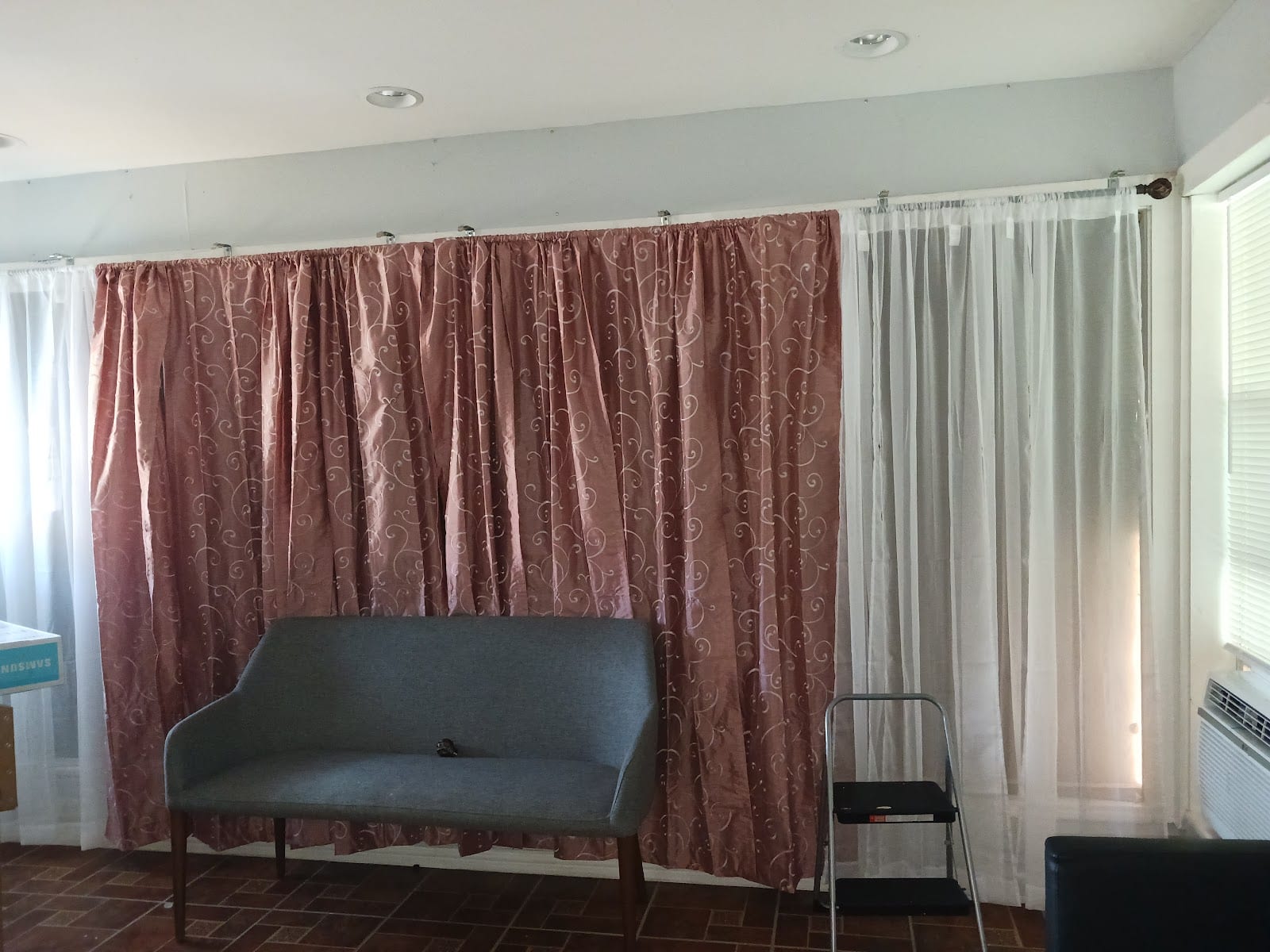 Vegas Barber Shop & Beauty Salon