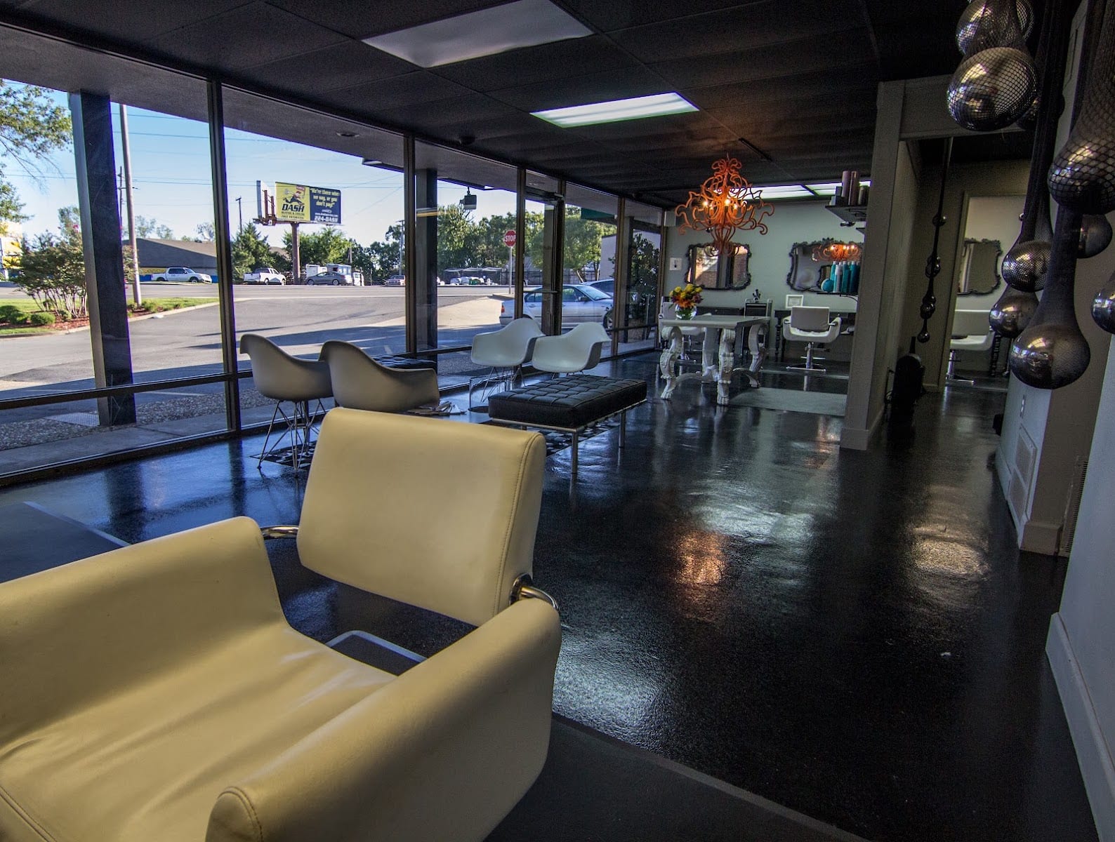 Tease Salon, photo 2