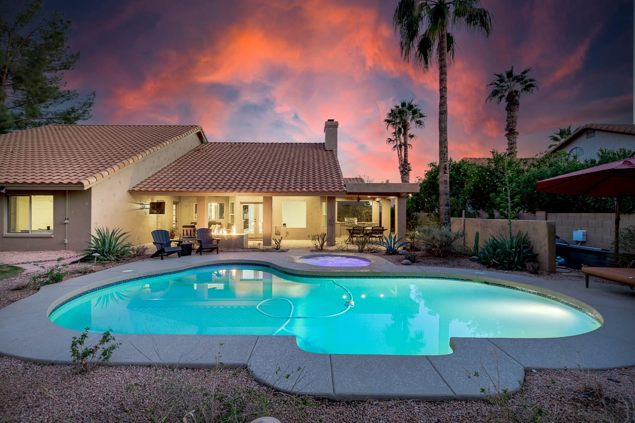 Aneezah Hawkins - Global Real Estate Advisor, Realtor, Russ Lyon Sotheby's International Realty