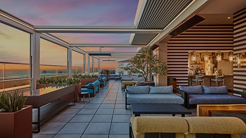 Offshore 9 Rooftop Lounge, photo 2
