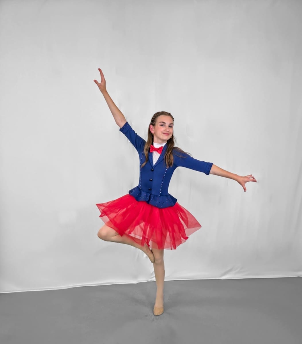 Captivating Dance, photo 4