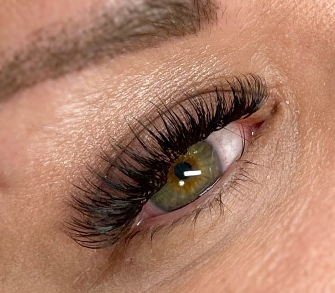 Atomic Lash Bar
