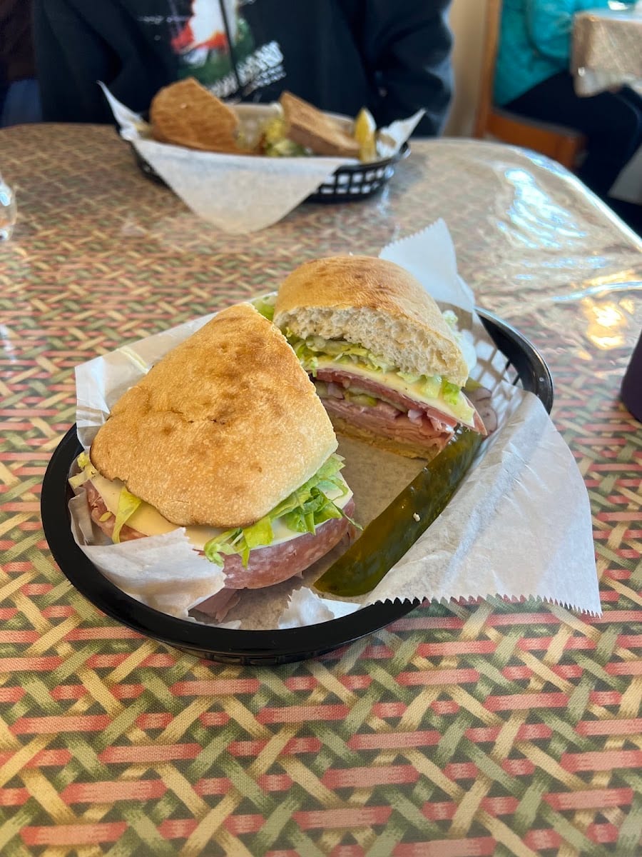 Barrow's Gourmet Deli, photo 4