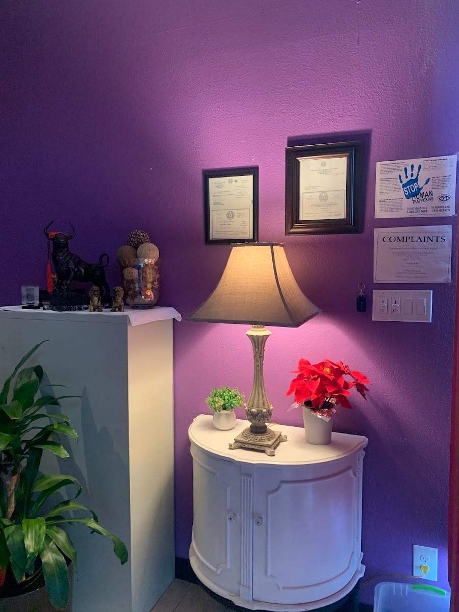 Ivy massage Lewisville, photo 4