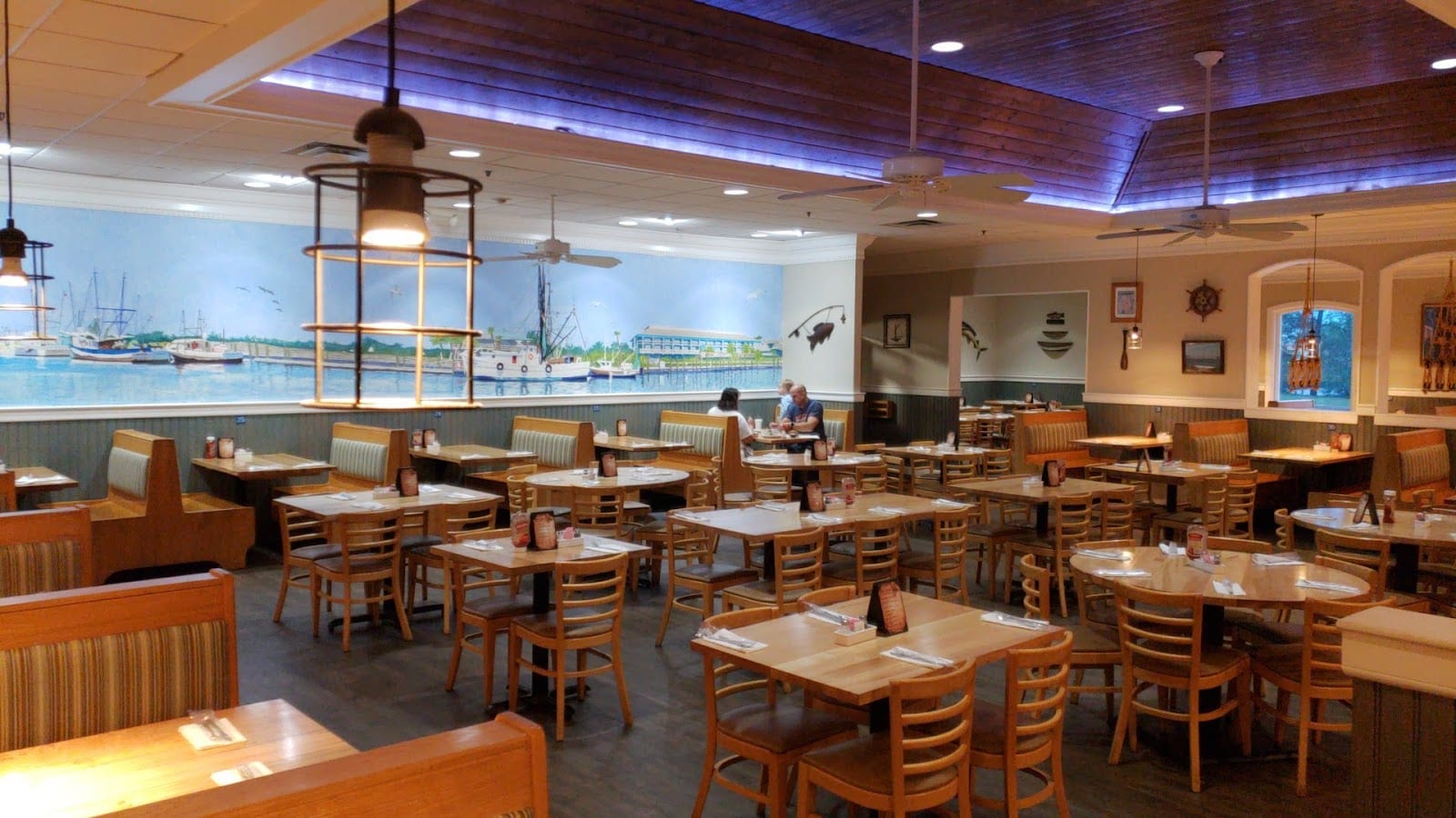 The Hook Seafood & Oyster House