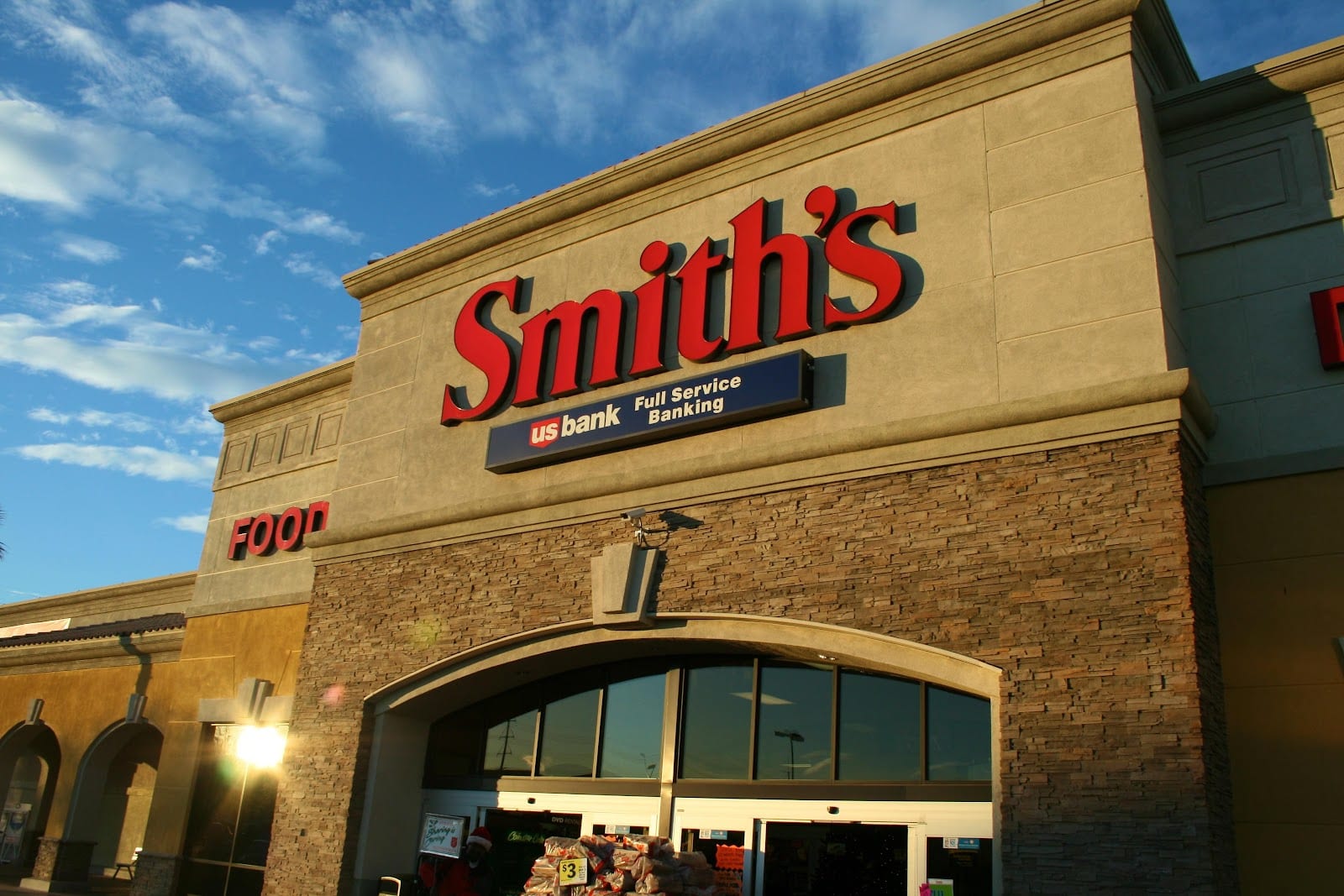 Smith's, photo 2