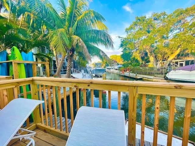 Siesta Key Beach - 2 Bedroom - 3 Beds - 3 Bathroom Duplex with Heated Swimming Pool