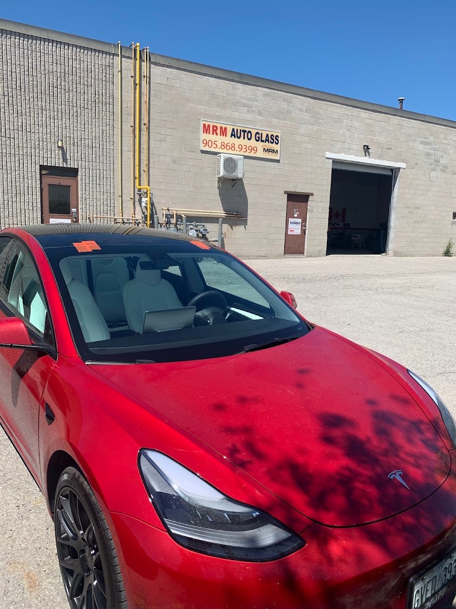 MRM Auto Glass Repair and Replacement, photo 3