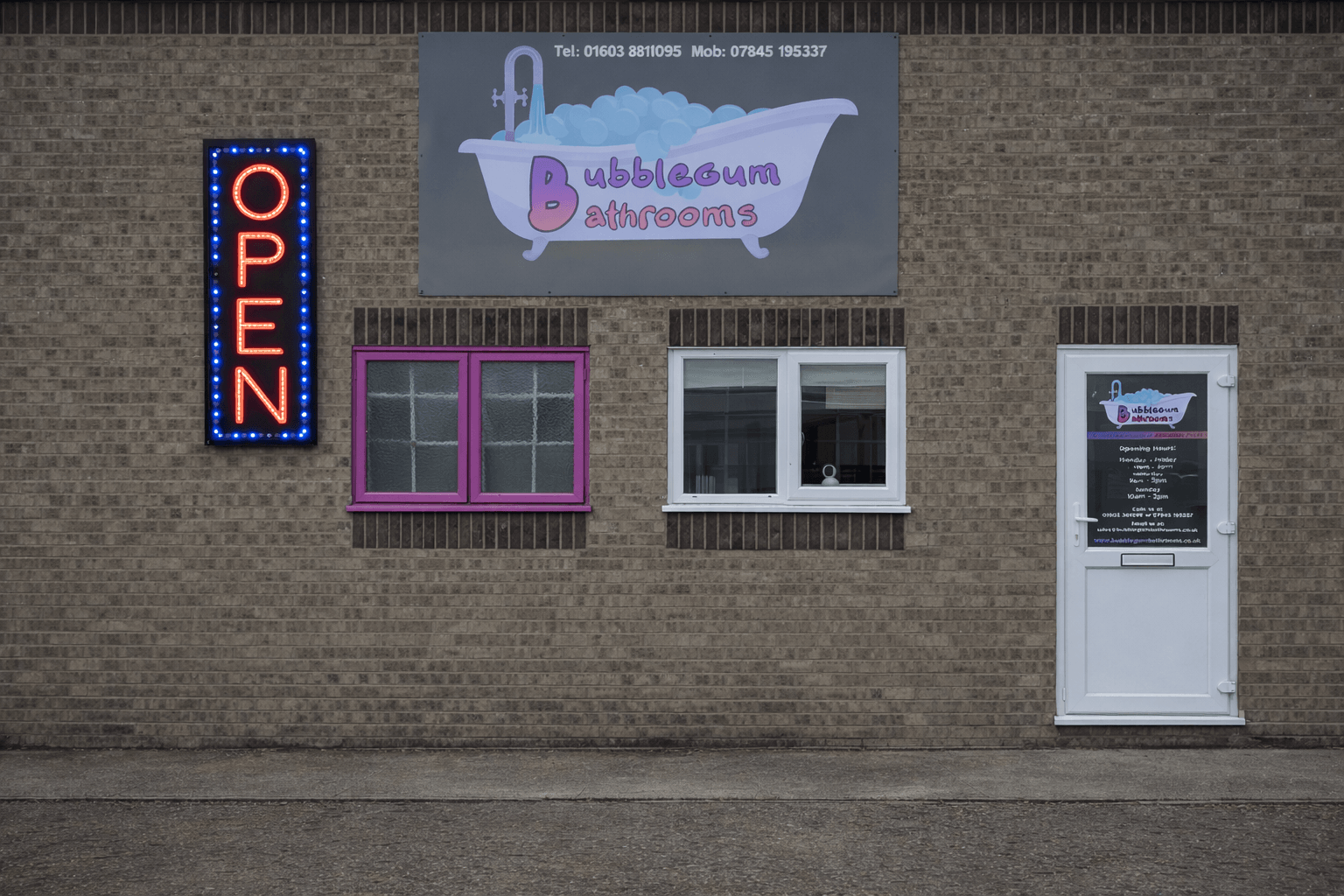 Bubblegum Bathrooms, photo 2
