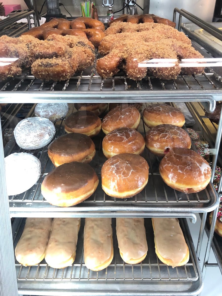 Famous Donuts, photo 3