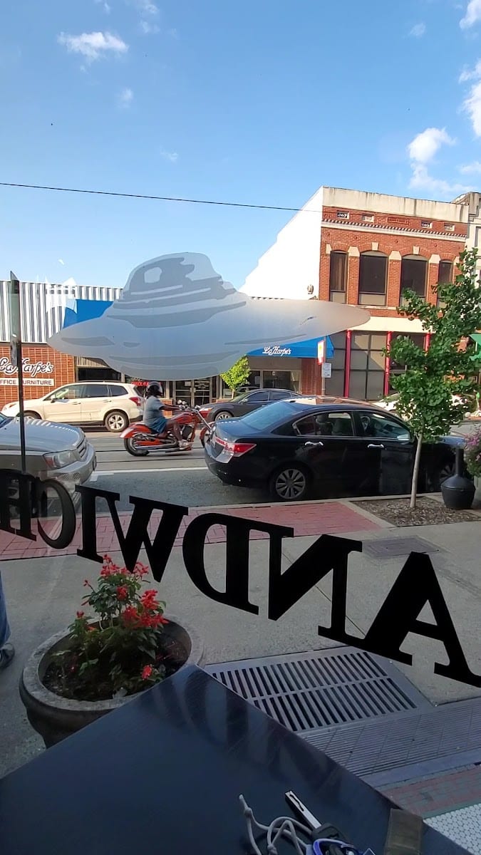 Flying Saucer Draught Emporium, photo 3
