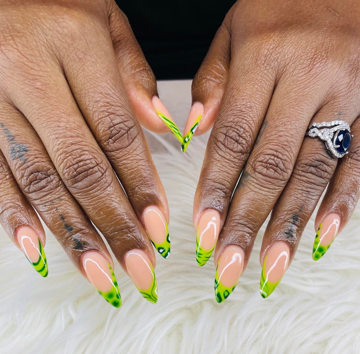 V NAILS & SPA IN CARROLLTON, photo 4
