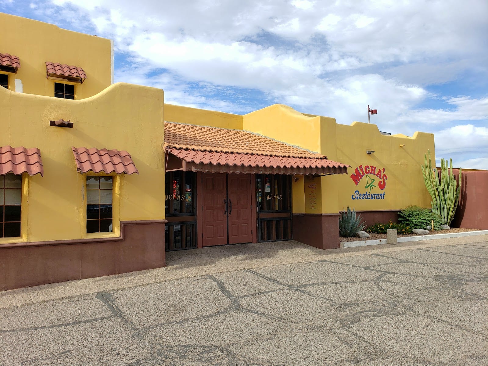 Micha's Restaurant, photo 2