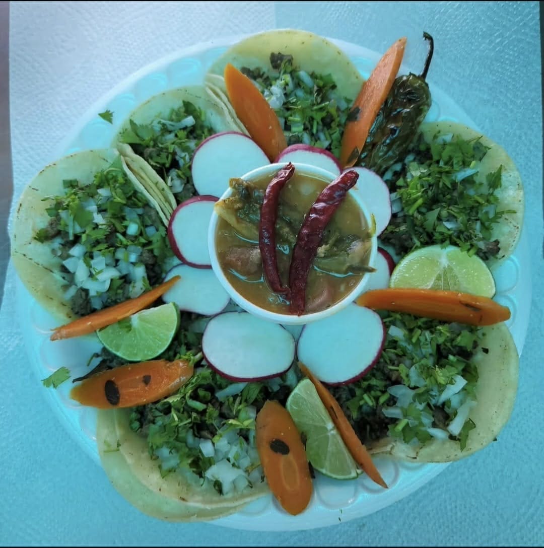 Taqueria 2 Patrias: Food Truck, photo 3