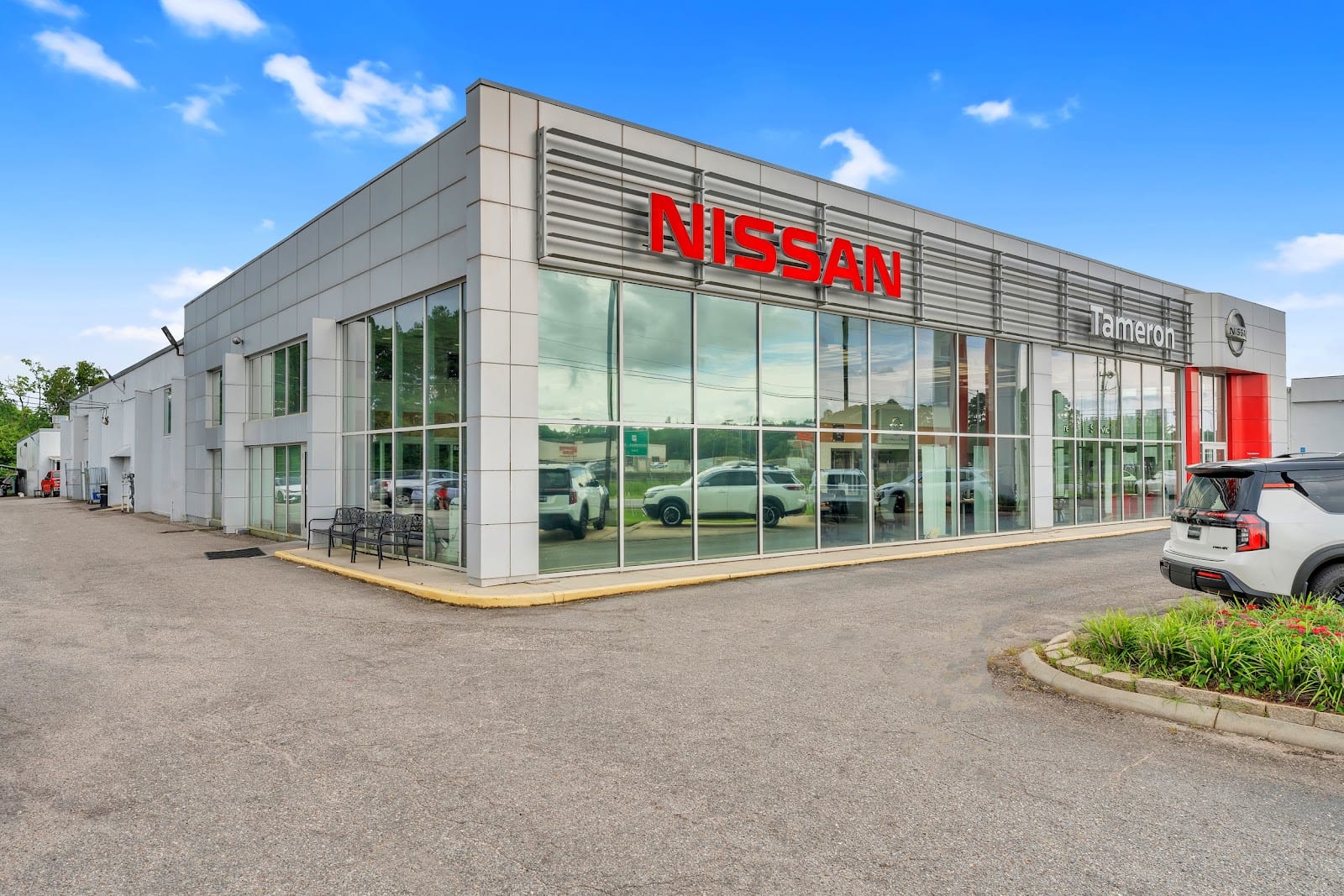Tameron Nissan Parts Center