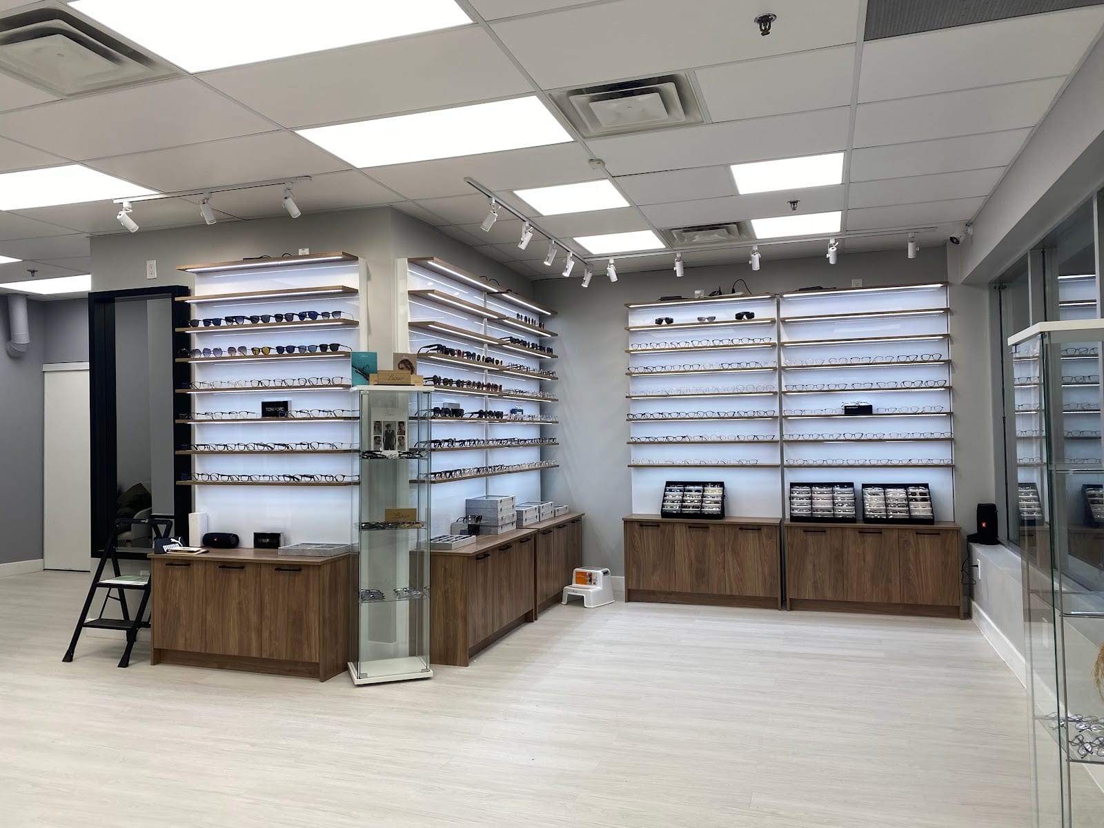 Starlite Vision Richmond Hill 眼镜店, photo 4