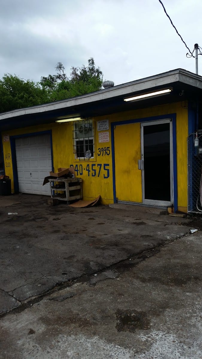 Cantu's Tire Shop