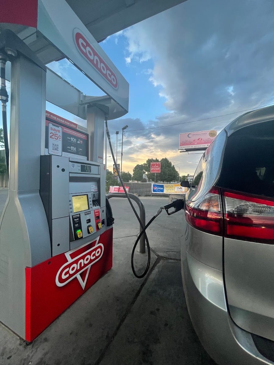 Conoco, photo 3