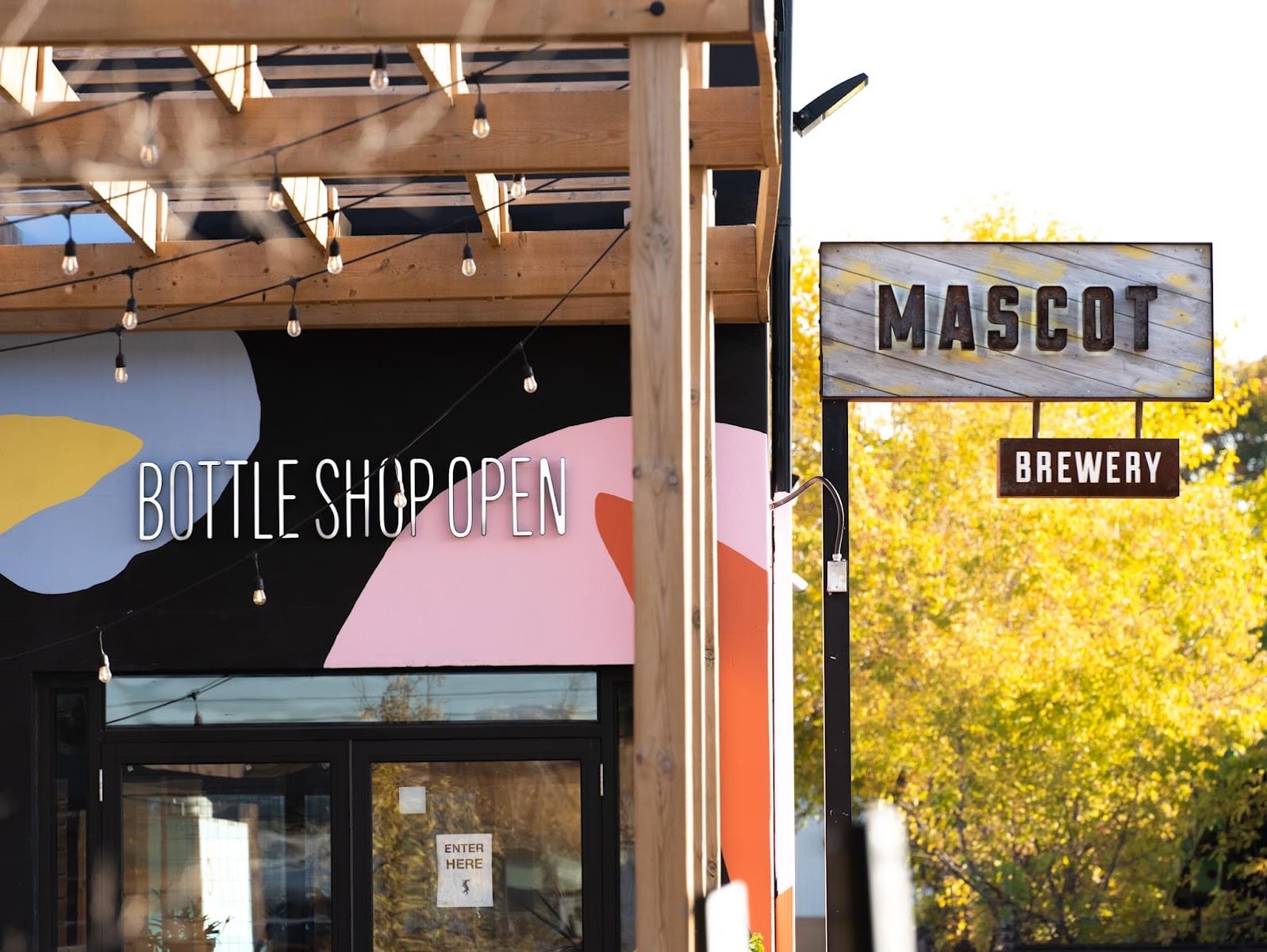 Mascot Brewery and Restaurant - Etobicoke, photo 2
