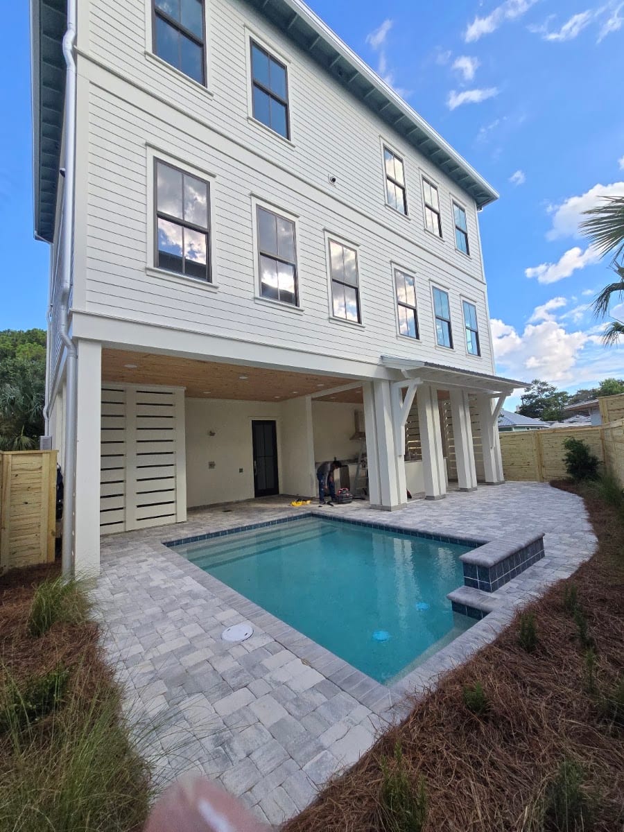 G&E AGUILARES HOMES LLC