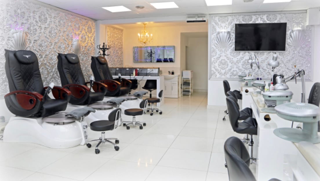The Nail Lounge