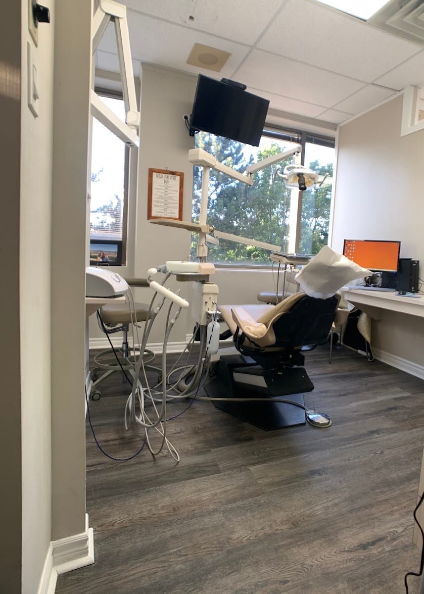 York-Med Dentistry, photo 4