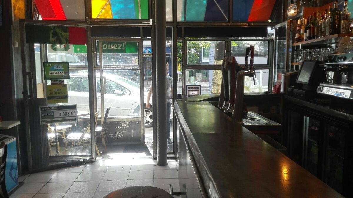 Abribus 38 Bar PMU, photo 4