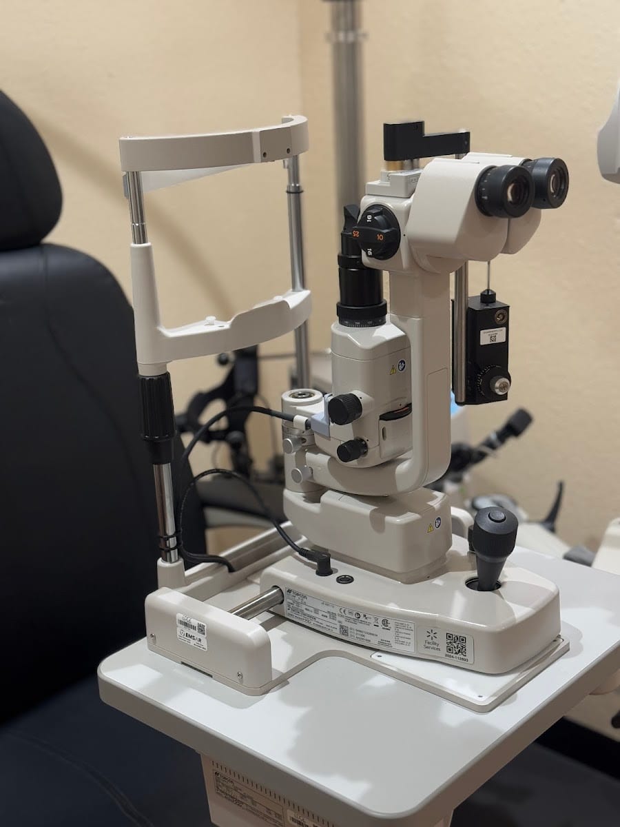 Vision Health Eye Clinic Dr. Claudia Alonso O.D