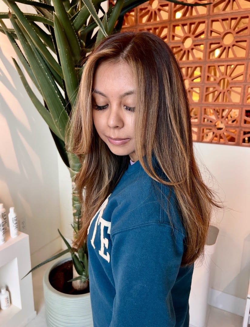 Clauds Society Hairstylist, photo 4