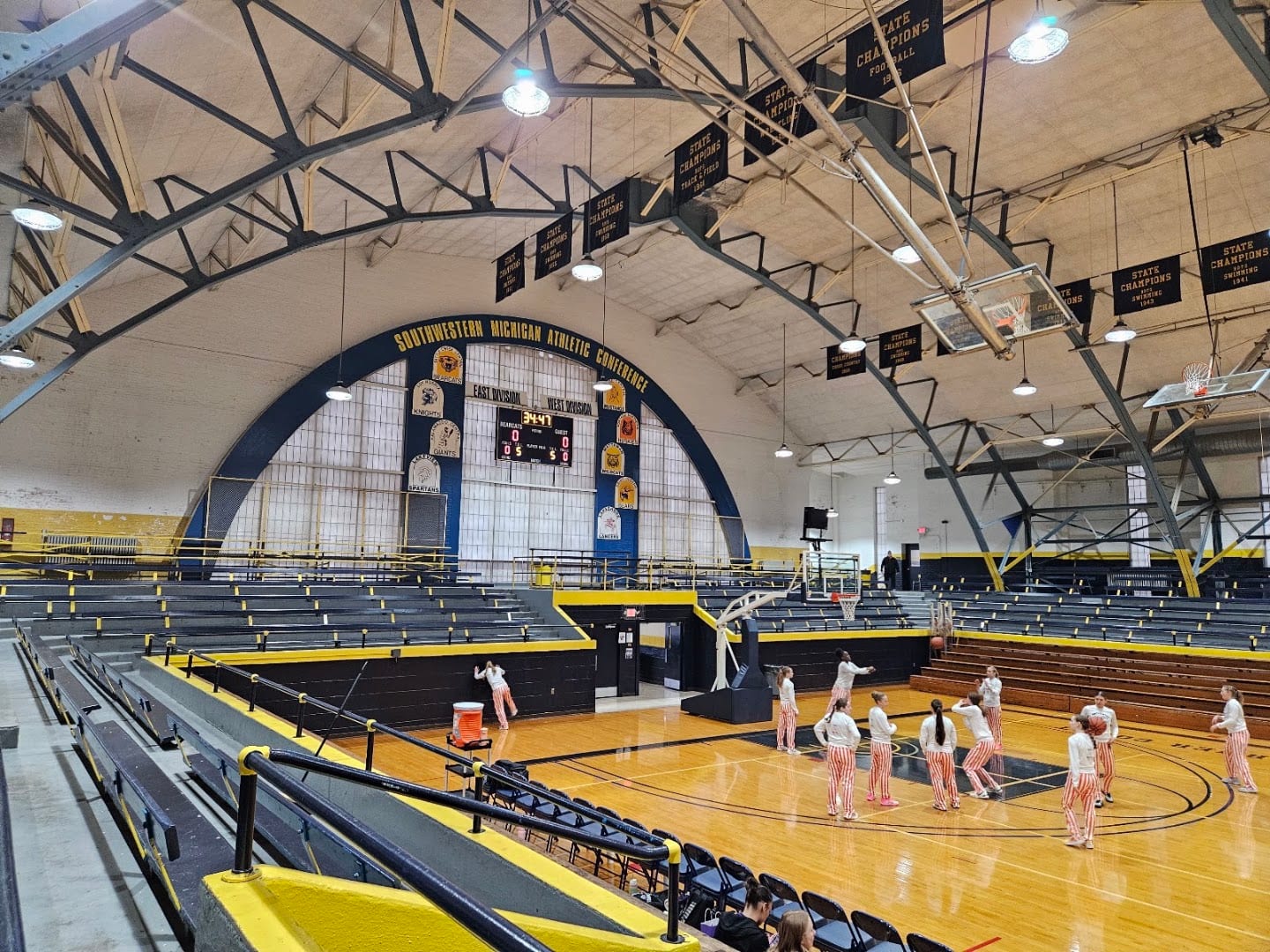 Central Fieldhouse, photo 3