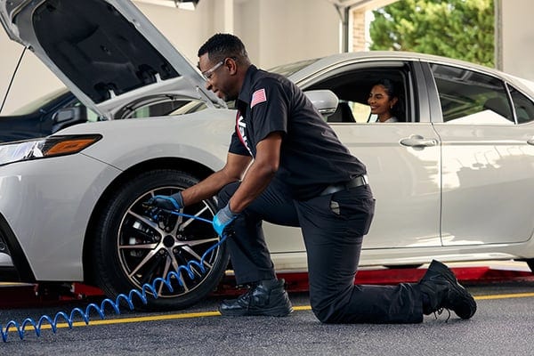 Valvoline Instant Oil Change, photo 4