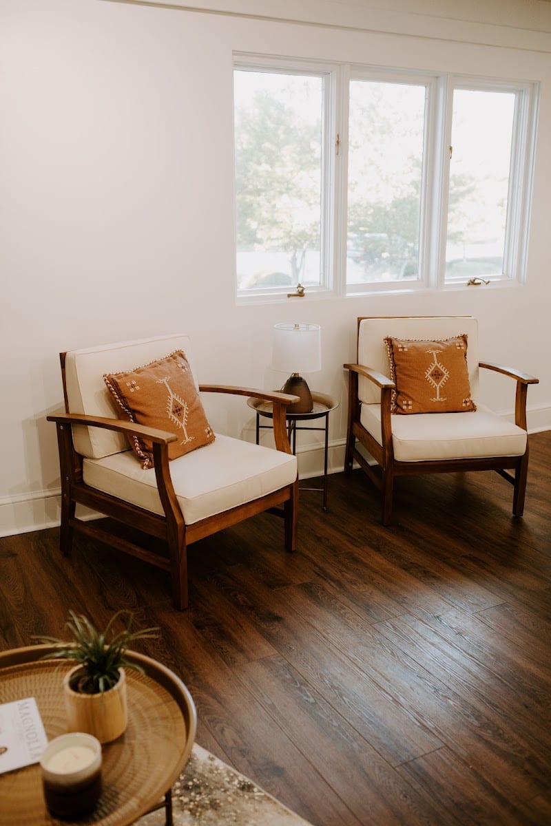 District Twenty One Salon