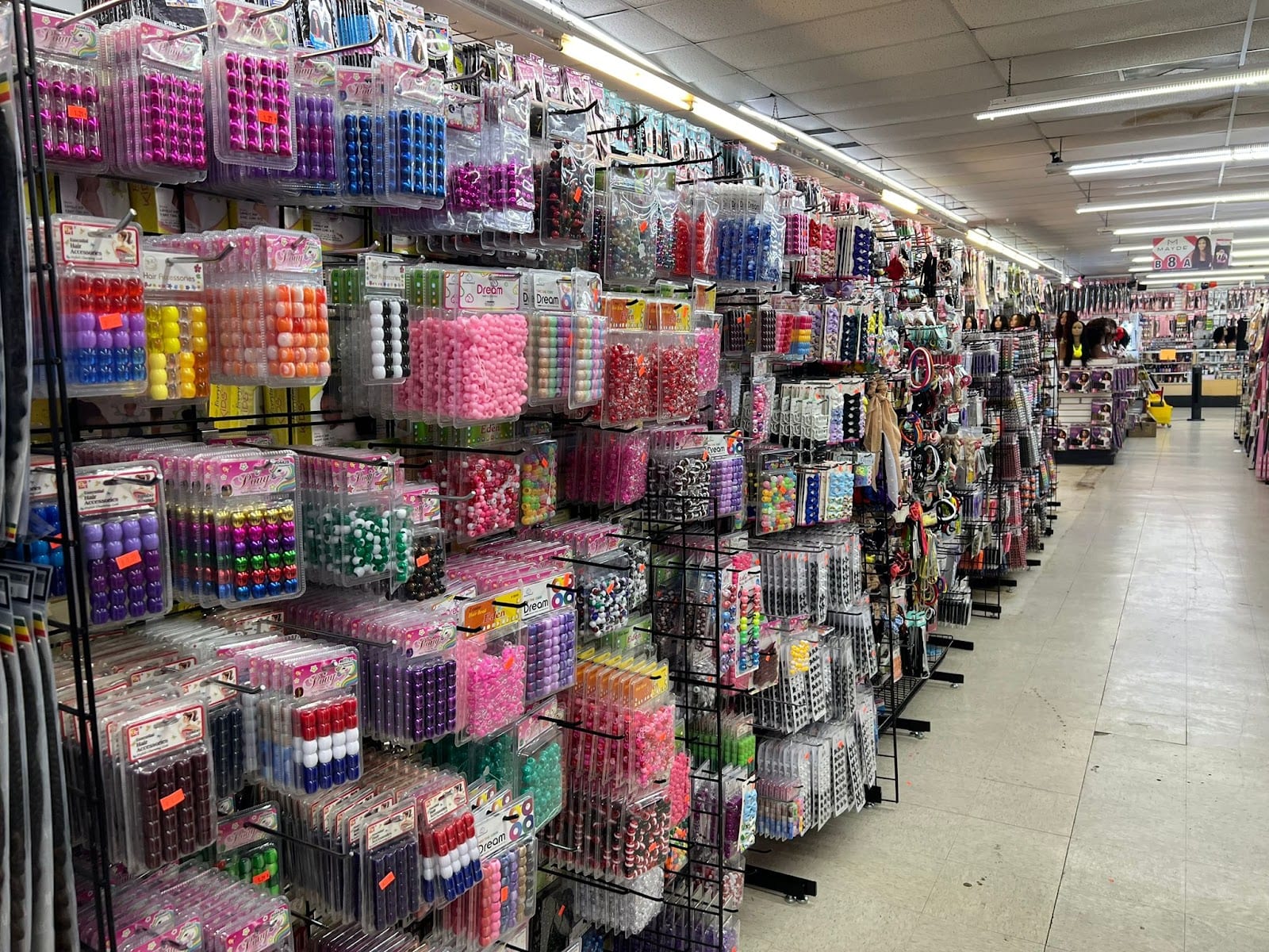 Beauty & Beyond Beauty Supply, photo 3