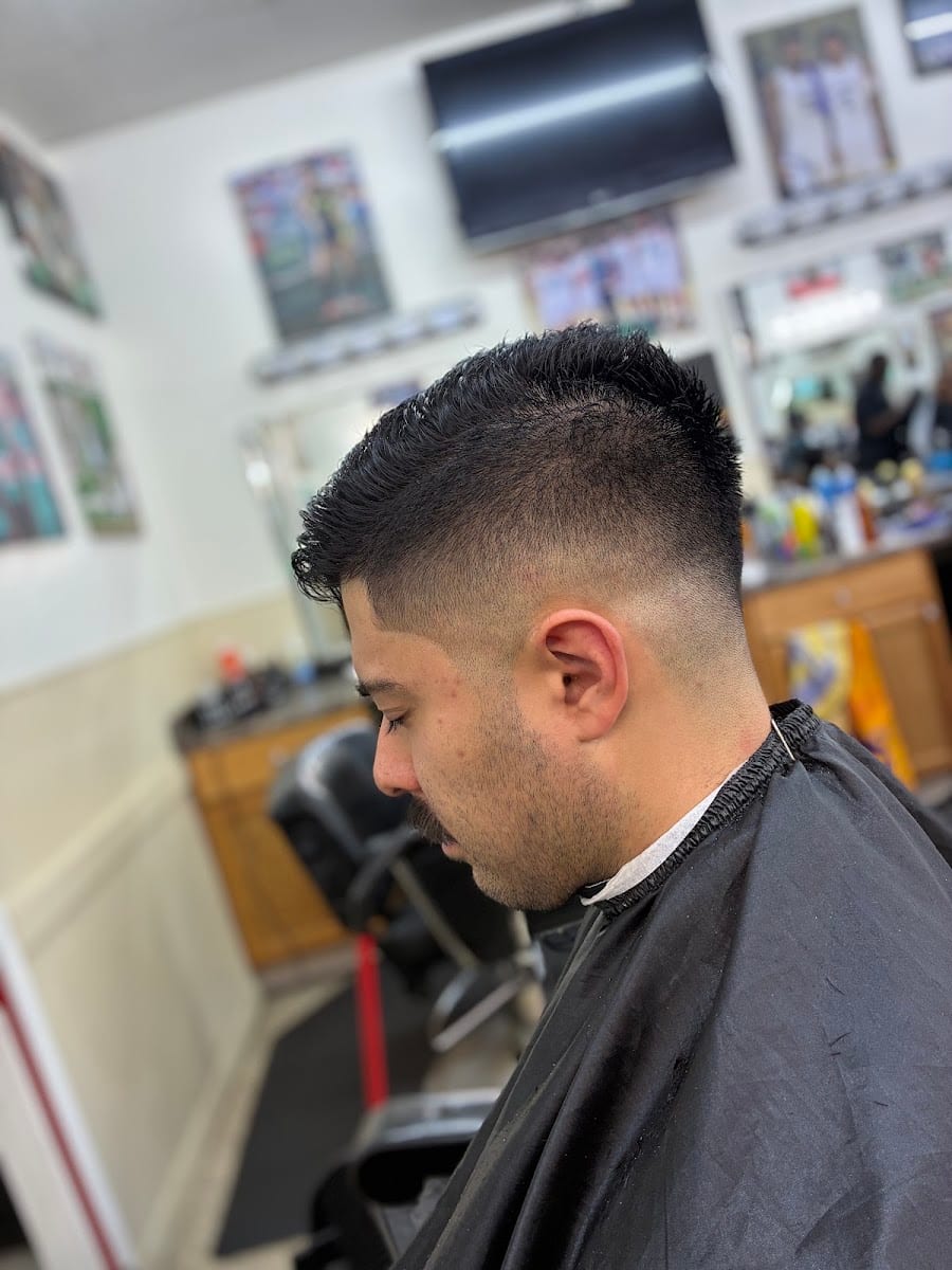 ADIR Barber Lounge, photo 3
