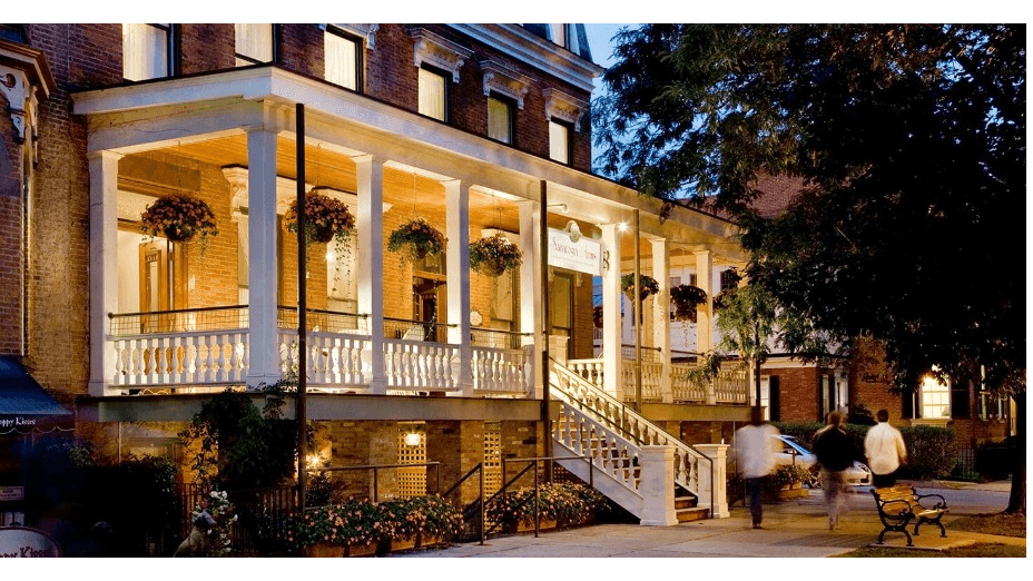 Saratoga Arms Hotel