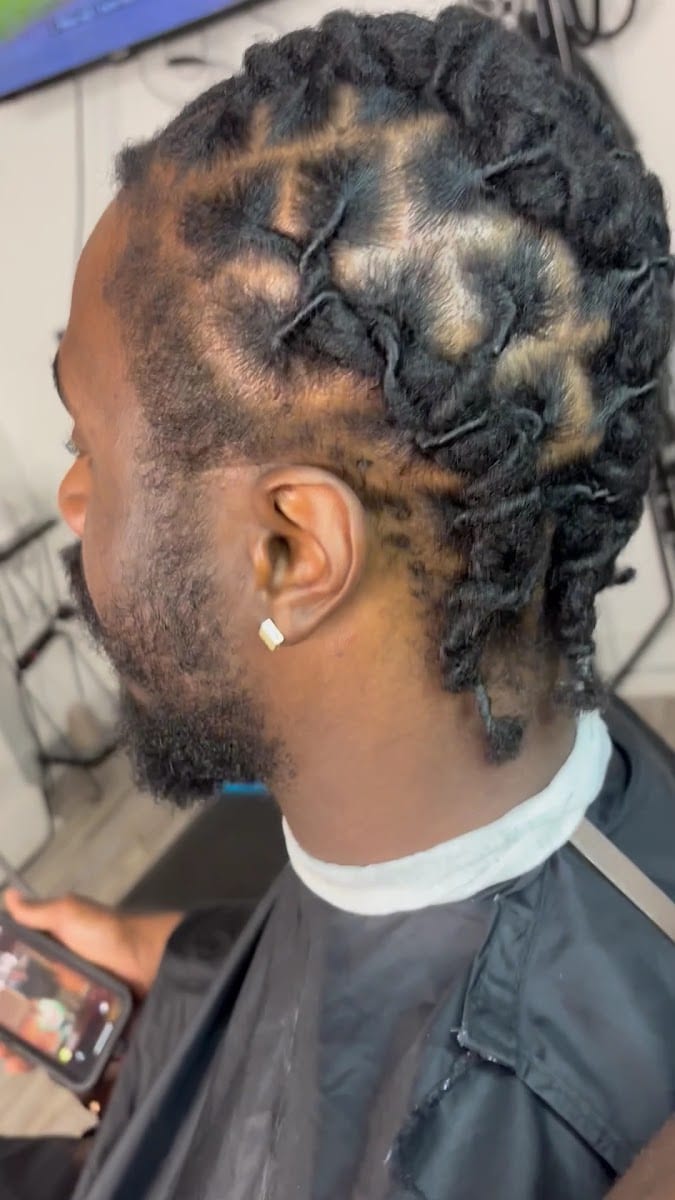 LACE the BARBER, photo 3