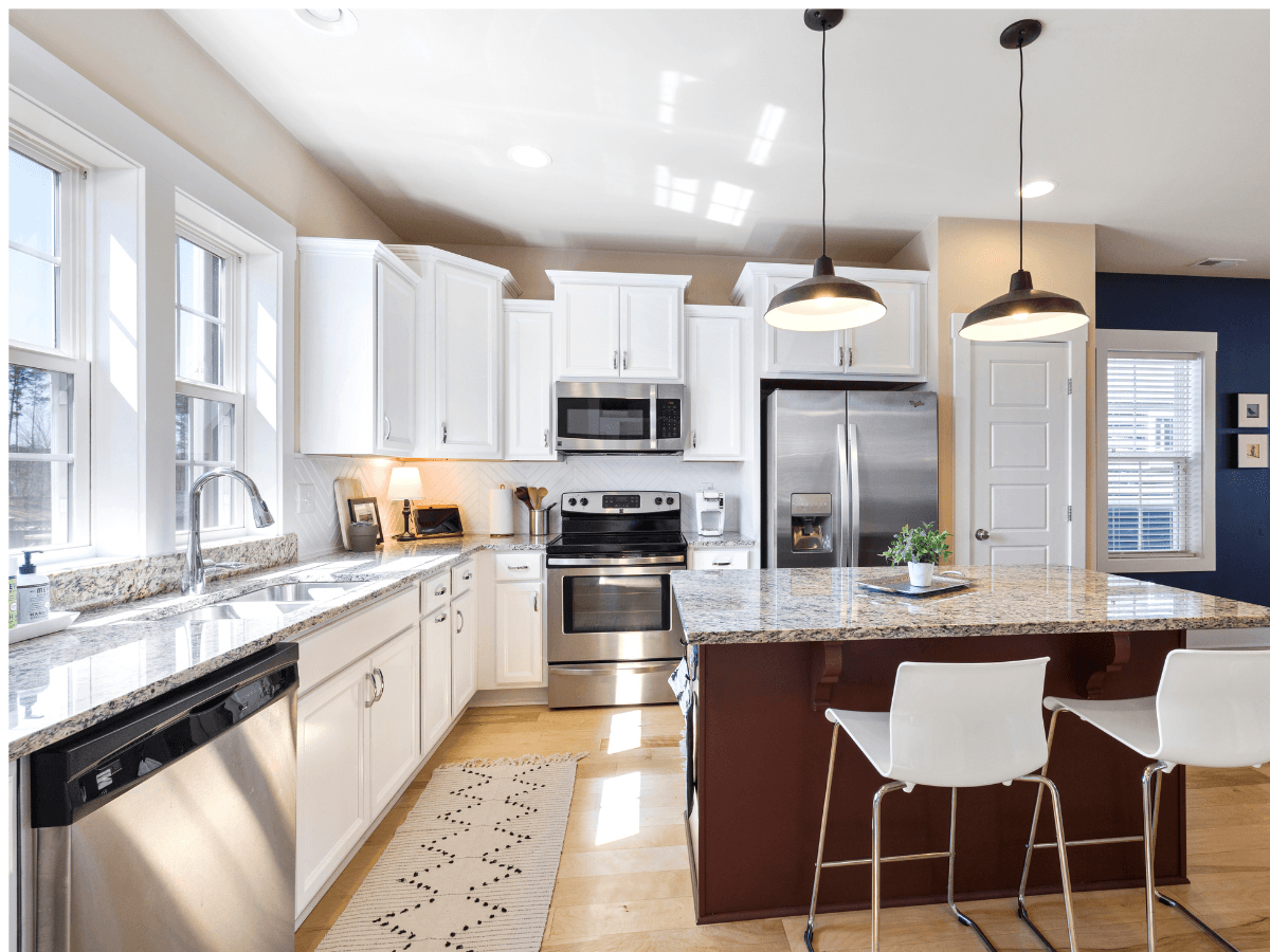 Andi Dunlap- Realtor - Black Pearl Realty