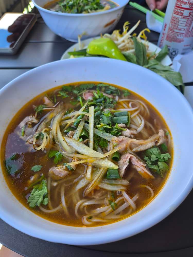 Vietnamese Cafe & Rolls