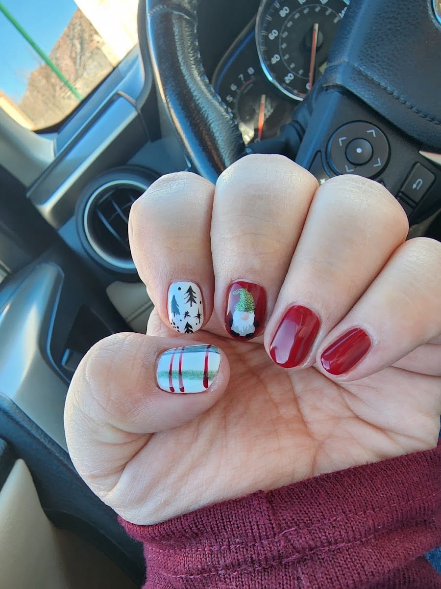 Studio 10 West nail salon, photo 4