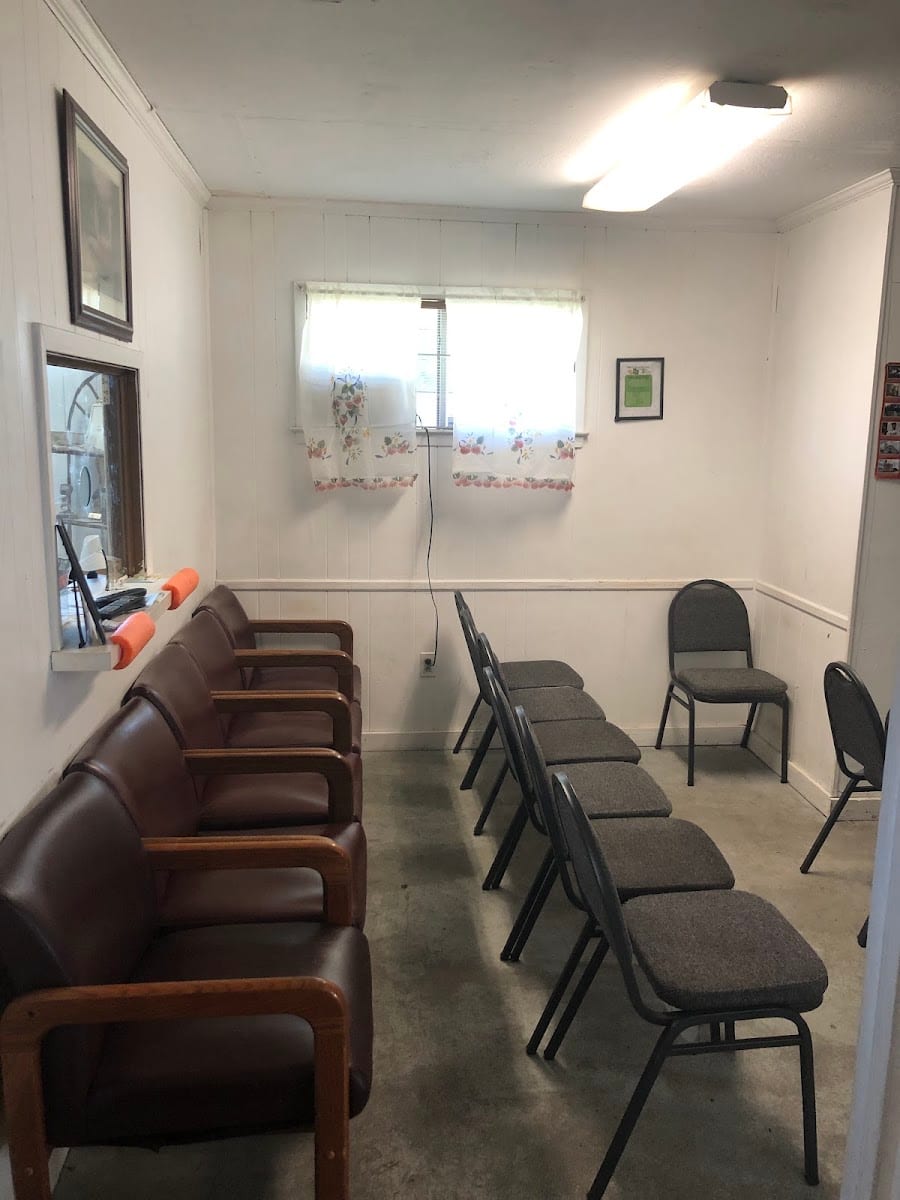 Raymond's Barber Shop