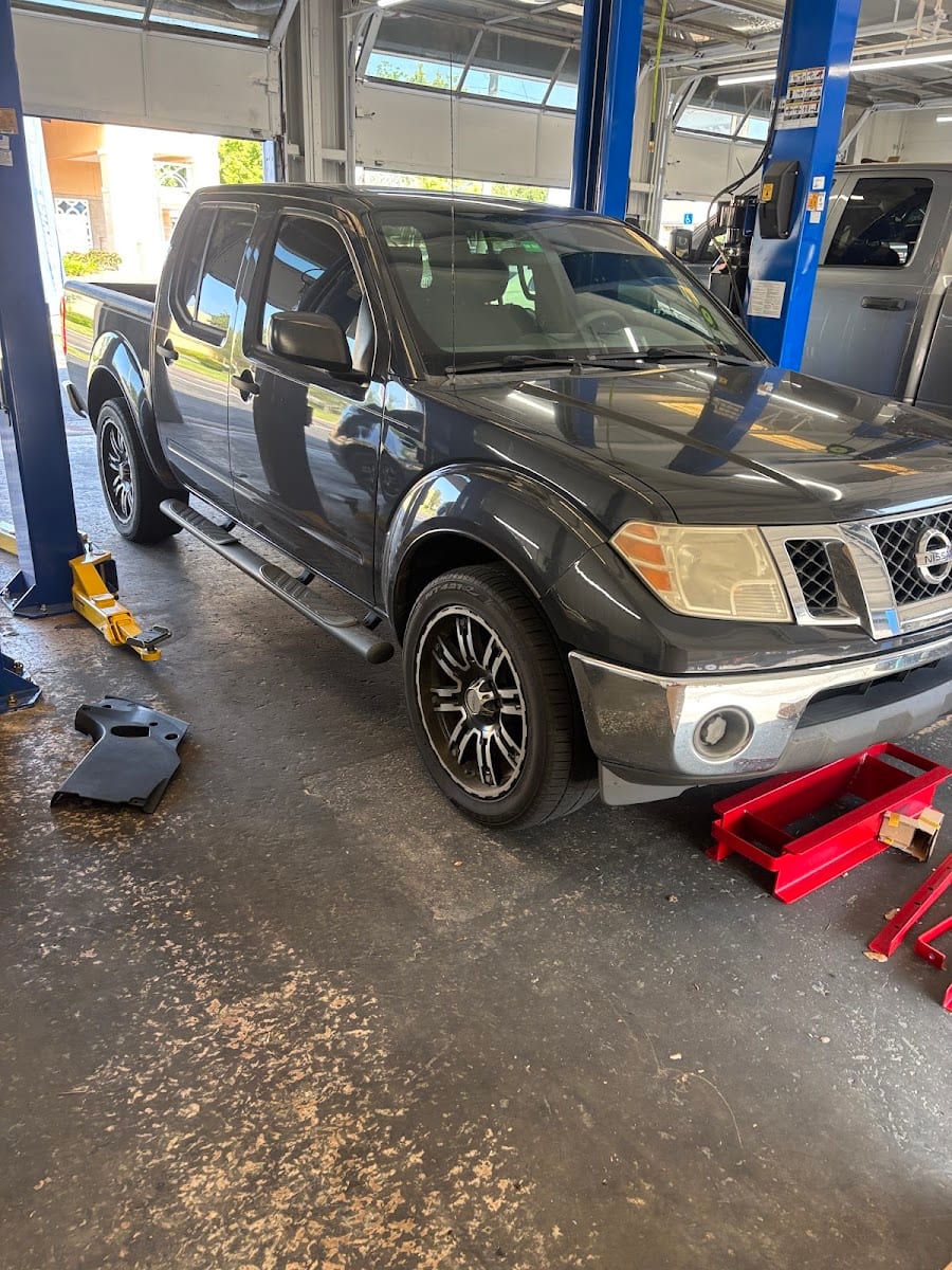 Lightning Auto Repair and Body Shop, photo 4