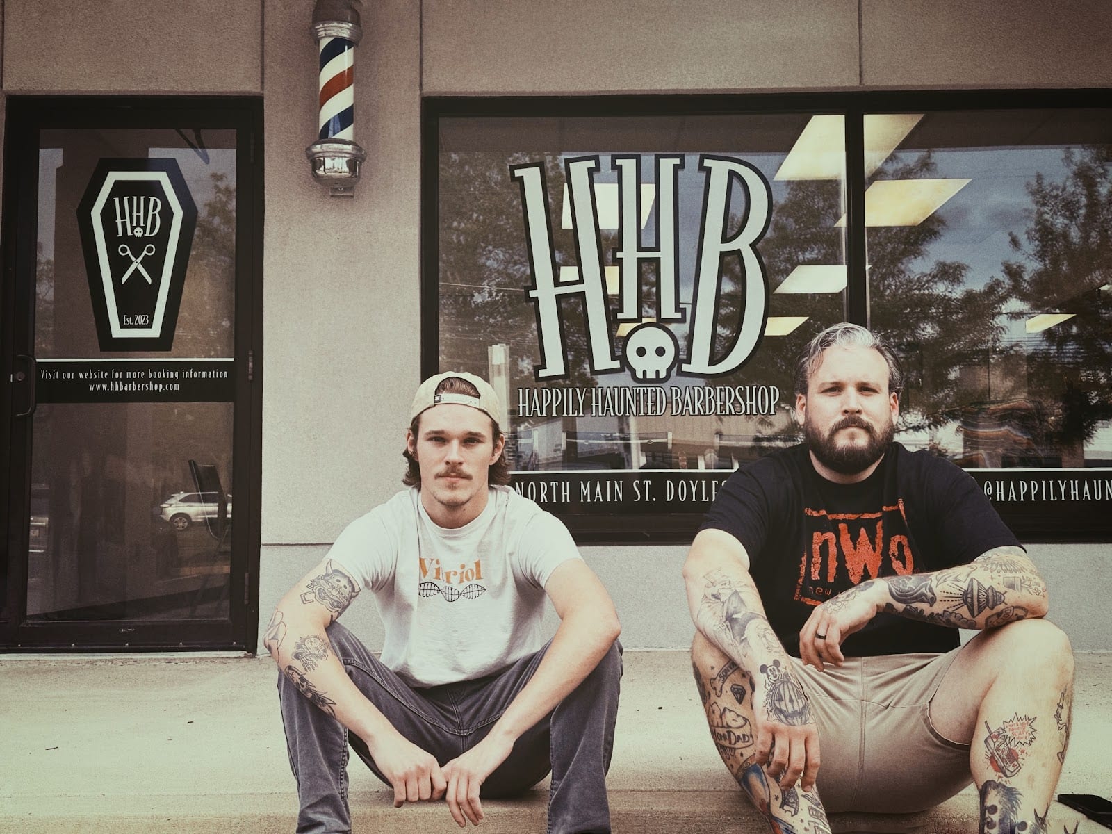 Happily Haunted Barbershop, photo 2