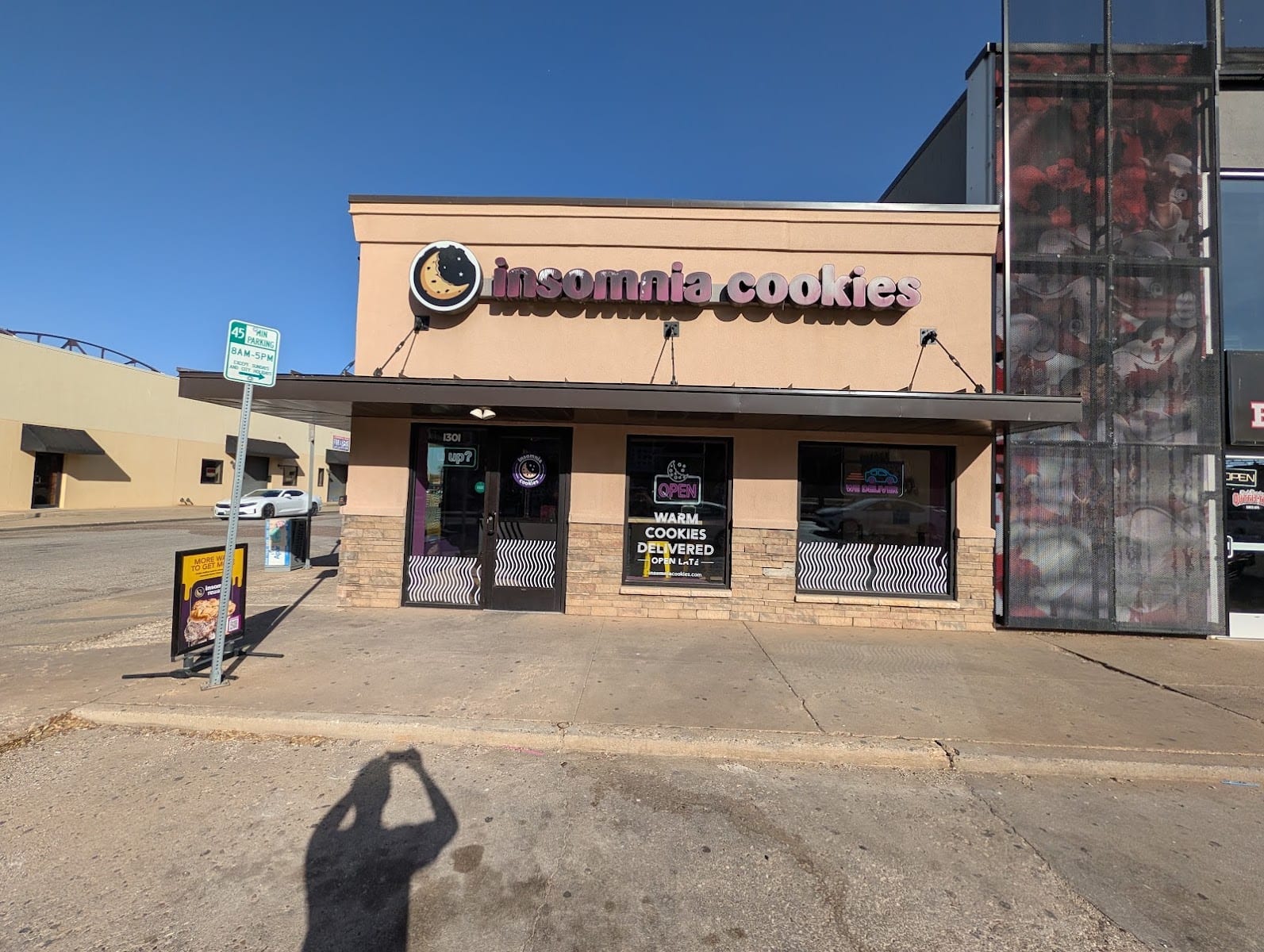 Insomnia Cookies, photo 2