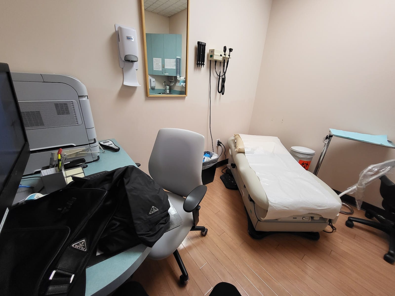 UCSF Family Medicine Center at Lakeshore, photo 4