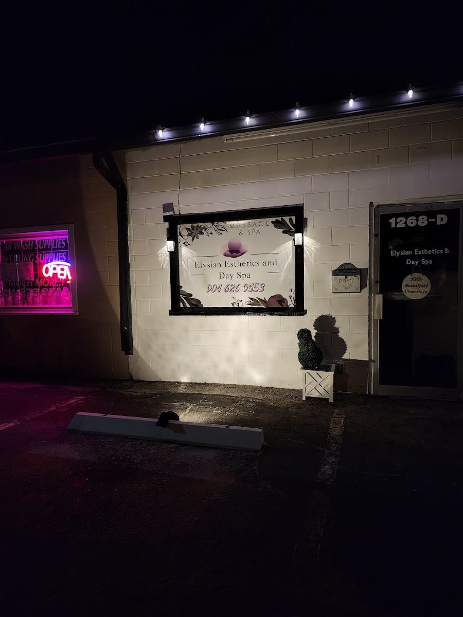Lash Out Galleries, photo 2