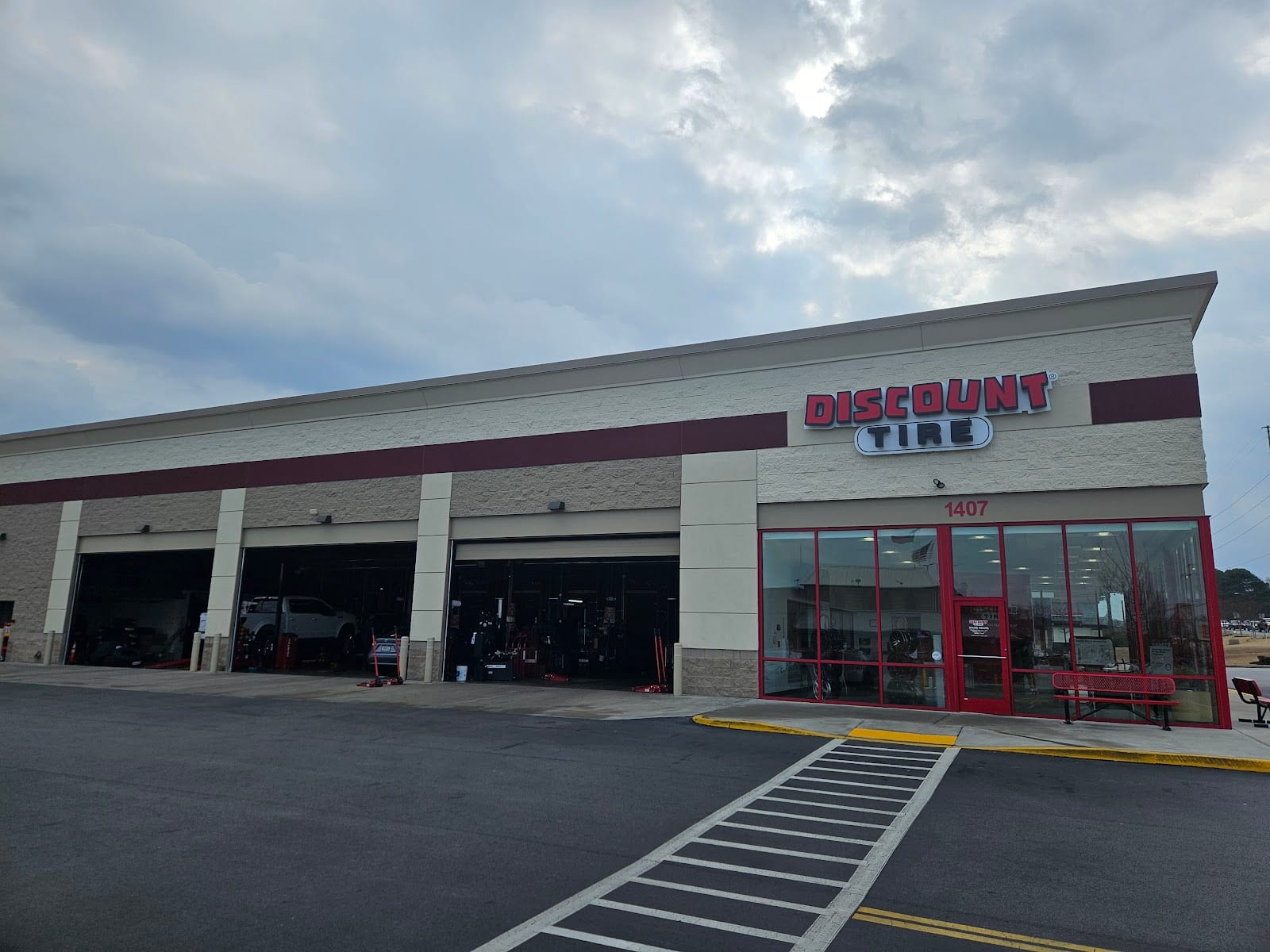 Discount Tire, photo 2