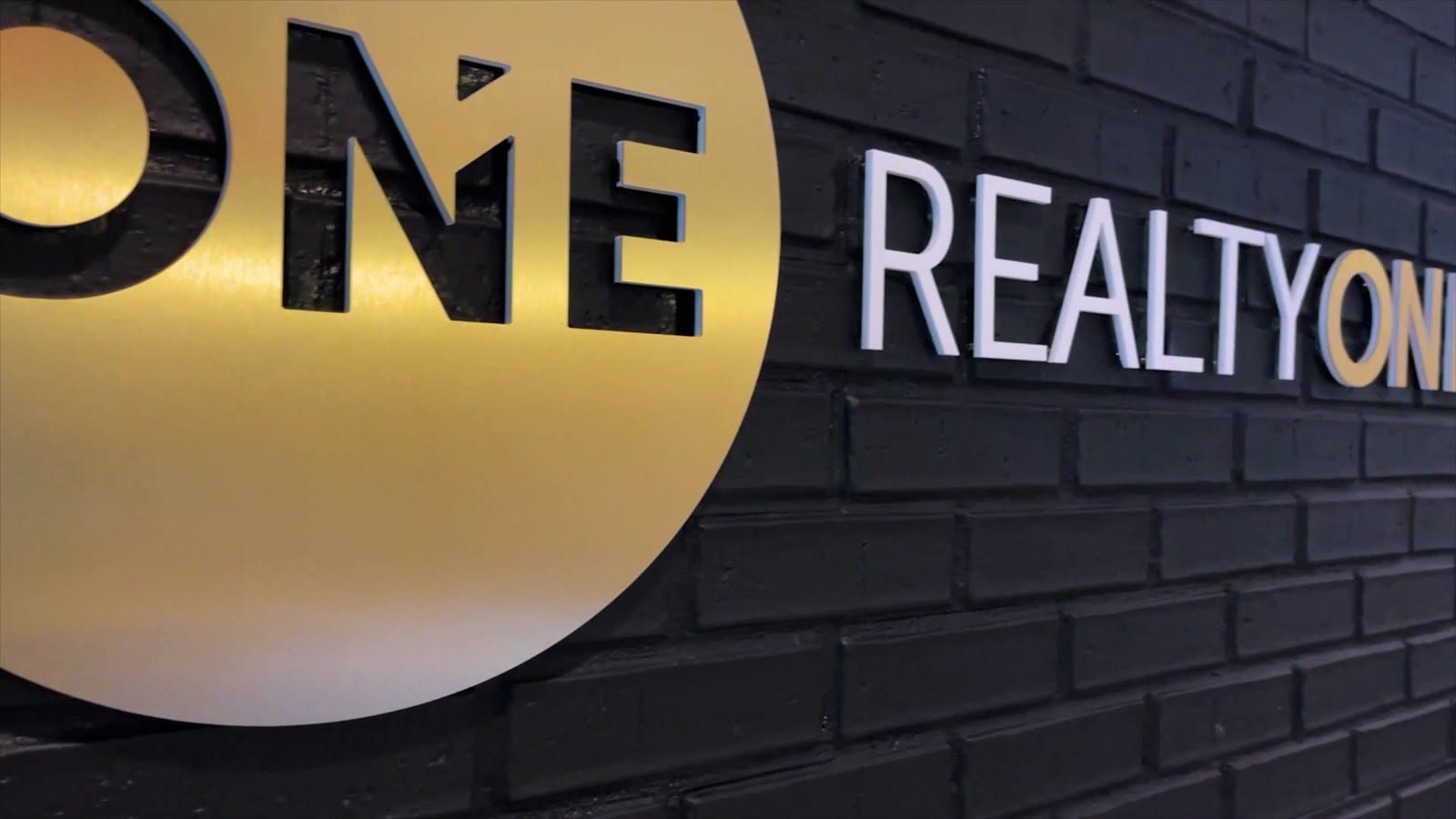 Realty ONE Group, photo 3
