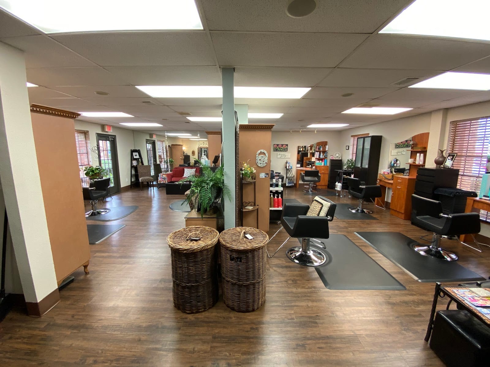 All About You Salon, photo 2