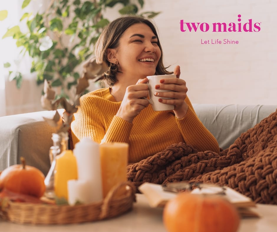 Two Maids, photo 4